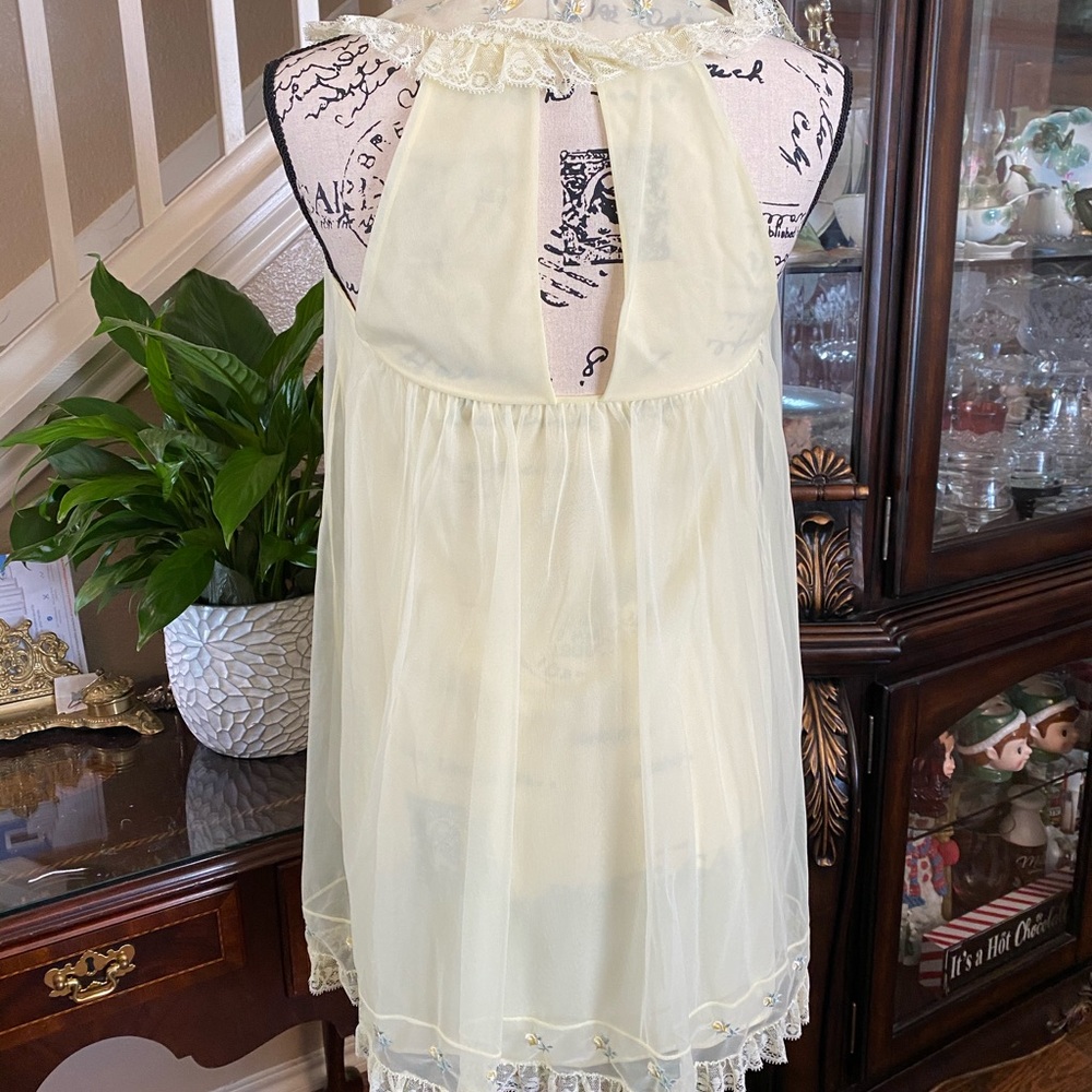 Youth Vintage Nightgown and Robe - Picture 3 of 6
